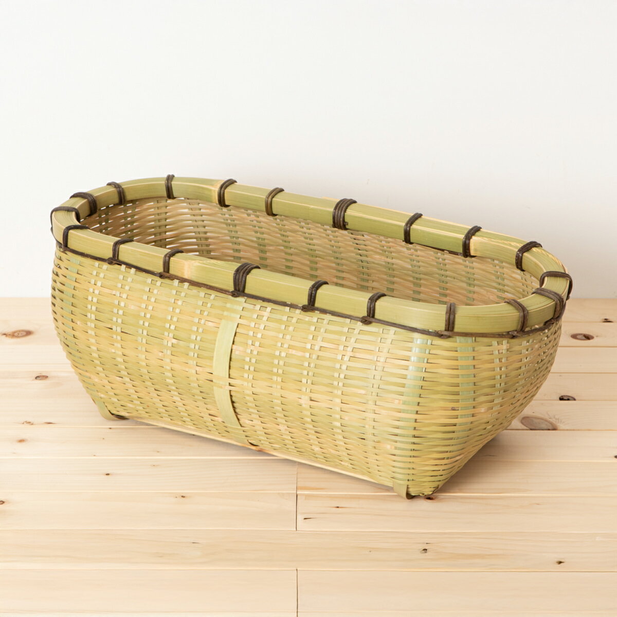竹製 リビングバスケット 大 真竹 青竹 ツヅラフジ 収納かご ブランケット 雑誌 新聞 クッション ロビー ホテル 飲食店用 大型かご 天然素材 手仕事 日本製 大分県(3.0)
