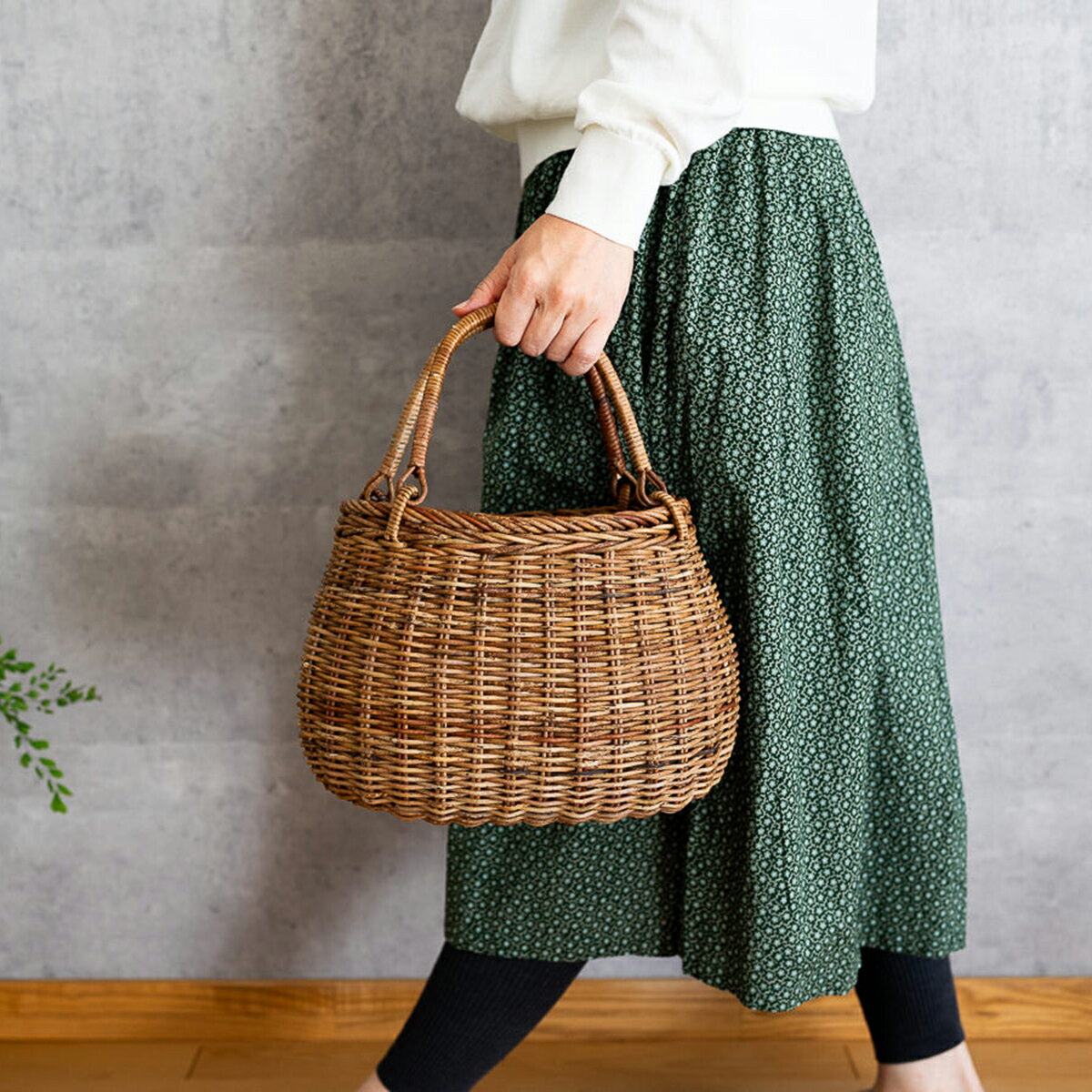 並編み 胴張手提げかご “コロコロ” 小サイズ あけび蔓 持ち手可動タイプ 天然素材 手作り 丈夫 お出かけに 長野県 日本製