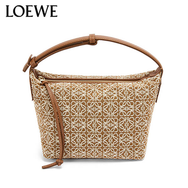 ロエベ LOEWE レディース バッグ CUBI ANAGRAM SMALL BAG A906K75X06 TAN PECAN 2713 キュービィバッグ スモール 小物 総柄 アナグラム ジャカード ジャガード ハンドバッグ ミニバッグ プレゼント 誕生日 クリスマス 母の日 【2022-23秋冬】のサムネイル