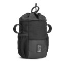 CHROMEおなじみのマテリアルを使用したHERITAGE FEED BAG。VOLUME(容量)：1.5LWATERPROOF PROPERTY(防水レベル)：WATER RESISTANT都市部での通常使用時に考えられる突然の雨や風から荷物を守る耐水性能を備るSIZE(外寸)：W10×H17×D8(cm)WEIGHT(重量)：0.12kgBAG MATERIAL(素材)：【Outer shell material】1050Dナイロン、500D TPEタープ【Liner material】150Dリサイクルポリエステル商品のカラー・サイズについて商品のカラーはディスプレイの種類等により、実物と異なって見える場合がございます。掲載商品の仕様、ロゴ等のデザインは改良のため、変更される場合がございます。また、メーカーが発表していない寸法や個人的なフィット感についてはお答えいたしかねます。あらかじめご了承ください。沖縄県への送料について 沖縄県への発送に送料無料は適用されません。購入金額に関わらず1,650円（税込）が通常送料に別途加算されます。