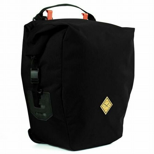 リストラップ LARGE PANNIER 22L ブラック