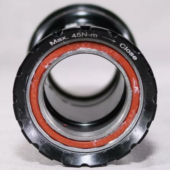 ウィッシュボーン BB386F 46mm/79mm ボトムブラケット