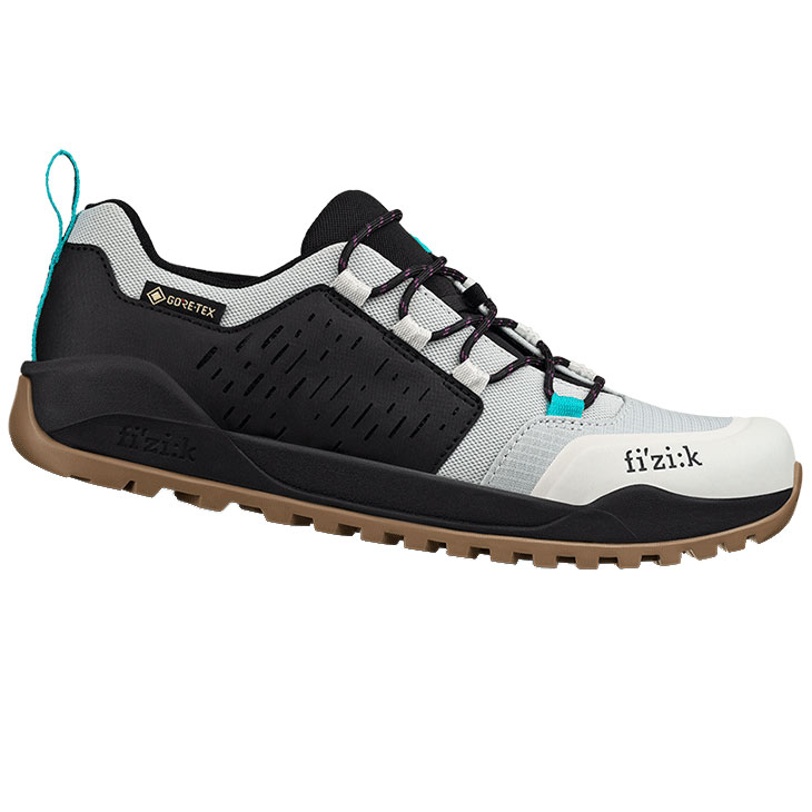 フィジーク X2 TERRA ERGOLACE FLAT GTX アイスグレイ/ブラック シューズ