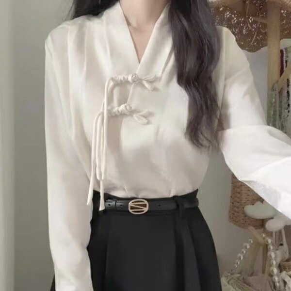 乐天商城 - ブラウス シャツ レディース トップス 長袖 大きい襟 無地 プルオーバー かわいい 大人可愛い きれいめ カジュアル 春秋 お出かけ 通勤 オフィス 女子会 デート 学園風 SLUC138(S-3XL)