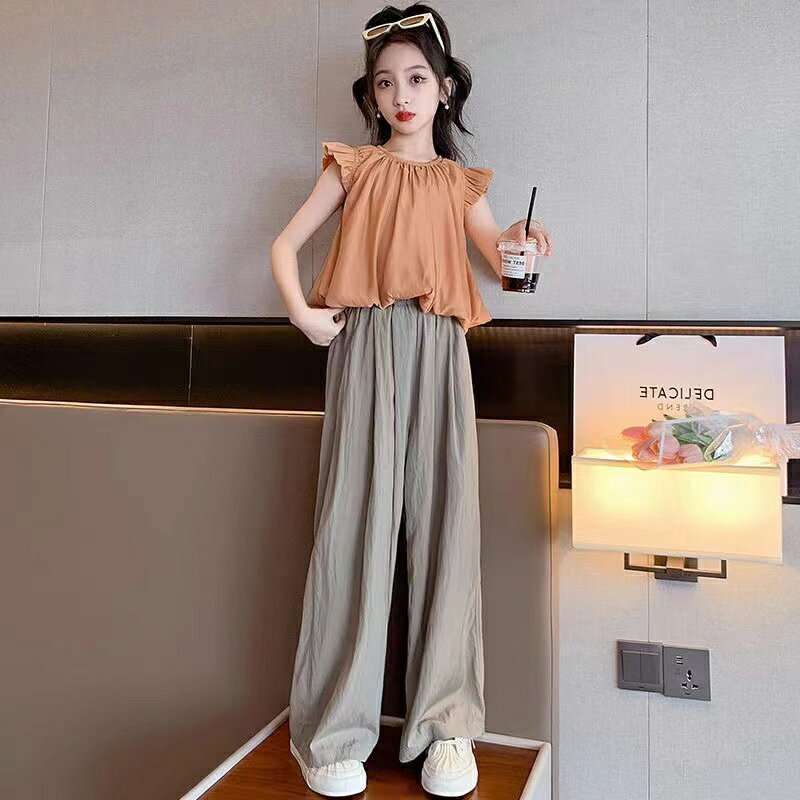 乐天商城 - キッズ 子供服 セットアップ 上下セット Tシャツ+パンツ 2点セット 夏 女の子 ジュニア tシャツ 薄手 ノースリーブ パンツ 長パンツ 長ズボン ワイドパンツ おしゃれ 可愛い トップス ボトムス 涼しい カジュアル 誕生日 プレゼント 幼稚園 小学生 KSFC048(2色120-170）