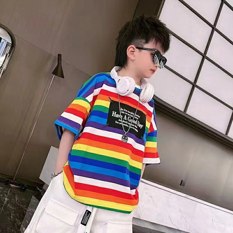 乐天商城 - キッズ 子供服 Tシャツ トップス 半袖 夏 ジュニア 男の子 キッズtシャツ ティーシャツ 薄手 総柄 カラフル カジュアル オーバーサイズ 男の子Tシャツ 子供tシャツ 小学生 中学生 男子 半袖tシャツ 男の子服 キッズ服 おしゃれ カッコイイ ゆったり 可愛い KUFC033(110-170)