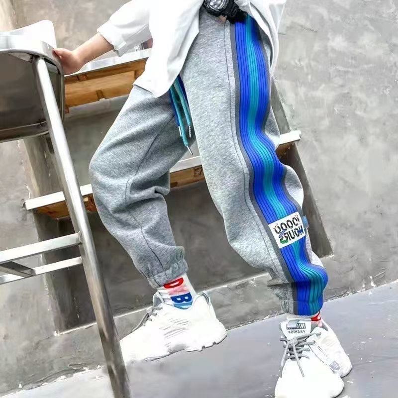 乐天商城 - サイドライン スウェットパンツ パンツ 男の子 ズボン ラインパンツ 子供服 子ども服 こども服 カラフル 春秋 ジュニア キッズ服 男 スポーツウェア ゆったり KTFB084