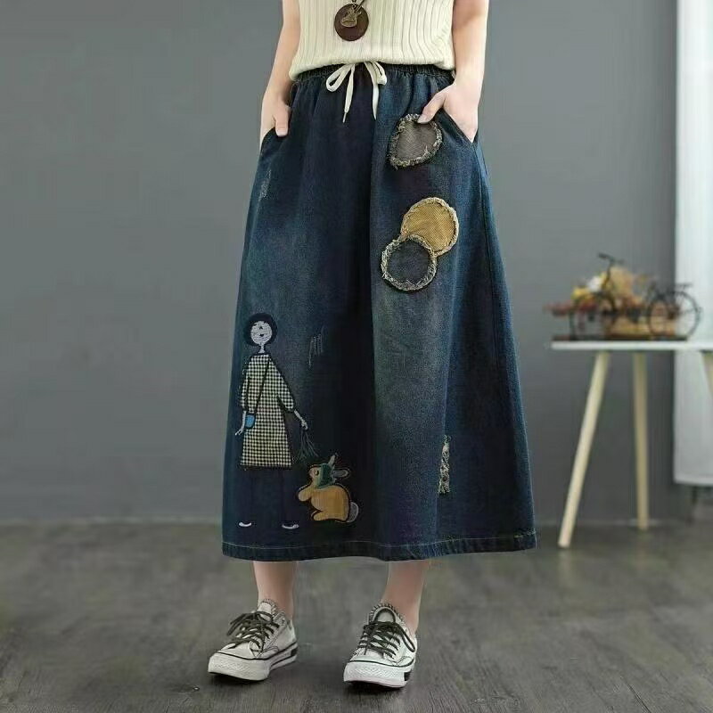 乐天商城 - レディース ロングスカート デニムスカート デニムロングスカート ロングデニムスカート ジーンズスカート 可愛いスカート 個性的 ユニーク 刺繍 レディースデニムスカート オールシーズン 刺繍入り 夏 秋 カジュアルスカート お洒落 ゆったり カジュアル LKGA032(2色M-4XL)