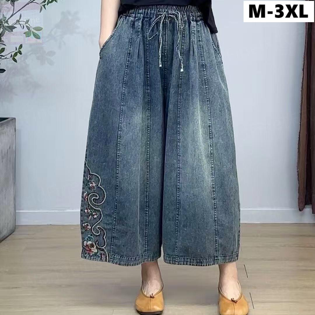 Women's Denim Cropped Pants, Jeans, Floral Embroidery, Elastic Waistband, Wide Silhouette, 9/10 Length, Relaxed Fit, Figure-Flattering, Casual, Commuting, Spring, Summer, Autumn, Stylish, SLTE044 (M-3XL)
