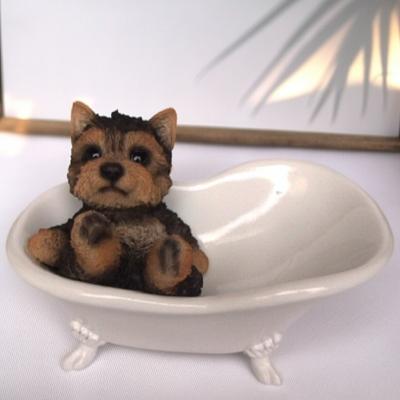 訳あり 犬の置物 ヨークシャーINバスタブ 98QY キングチャールズ いぬ イヌ 動物 オーナメント ガーデ..