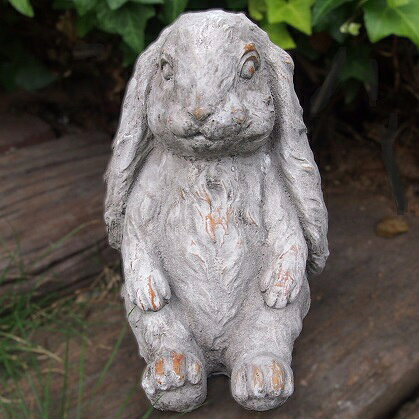 Rakuten - うさぎの置物 たれ耳うさぎ ロップイアー ラビット座り M1770 動物 オーナメント ガーデン オブジェ ガーデニング インテリア 雑貨 ディスプレイ 庭 玄関 ウサギ リアル