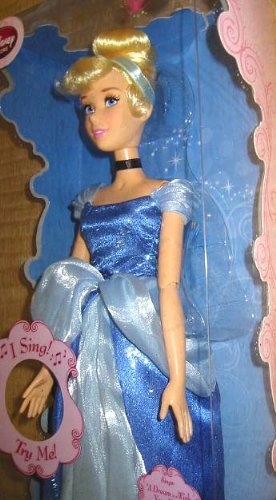ワールドセレクトショップのディズニープリンセスドール　歌う　シンデレラ　Singing Cinderella Doll｜アングル2