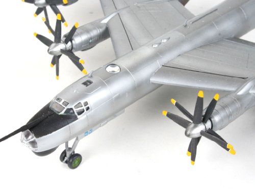Revell 1/144 �ĥݥ�� Tu-95 �٥� Tu-95 Bear D 04673