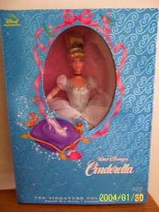 Barbie(o[r[) As Walt Disneys Cinderella h[ l` tBMA