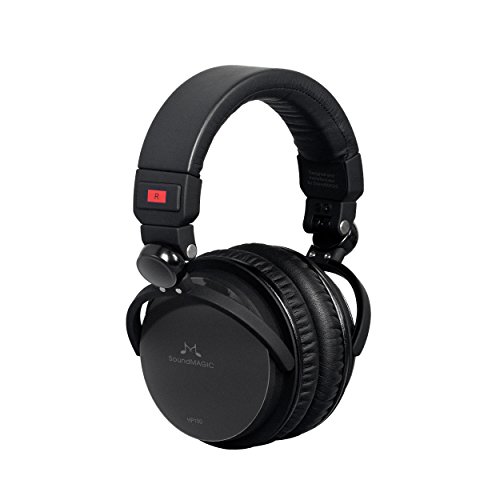 【商品名】Sound Magic HP150 Black 折りたたみ式ヘッドフォン 【カテゴリー】家電・カメラ：ポータブルオーディオ【商品詳細】 伸びのある高音と迫力のある重低音を備えたヘッドフォン。折りたたみ式でキャリングケース付きです。