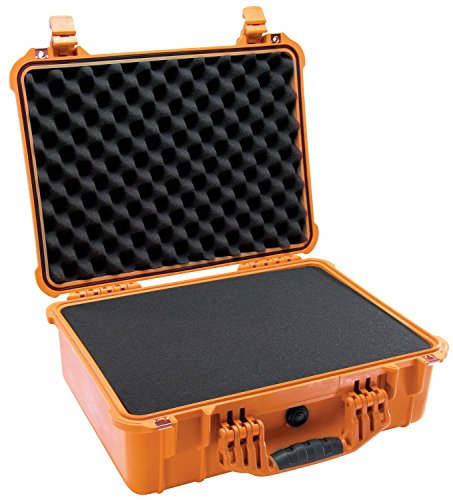 【商品名】Pelican 1520 Case with Foam for Camera (Orange) 【カテゴリー】家電・カメラ：カメラ【商品詳細】 Pelican Protector Cases are made with Copolymer Polypropylene, using an open cell core and solid wall construction, which is stronger and lighter that the completion. You can tell its a Pelican case by the distinctive 'twin-ribbed' top surface. Stainless steel pins are used for hinges and handles. The new Double-Throw latches are much easier to open.