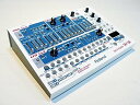 【商品名】Roland SH-32 ヴィンテージシンセサイザー ローランド 【カテゴリー】楽器：シンセサイザー・サンプラー【商品詳細】 ヴィンテージシンセを徹底的に解析して作られた ウェーブ・アクセラレーション音源を搭載しています プログラマブル・アルペジエーター、4リズムセット（TR-909、TR-808などの波形を内蔵）、 エフェクターなども装備しているため 一台で本格的な音作りを楽しめます