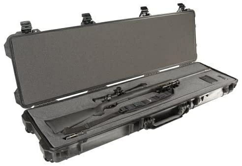 Pelican 1750 Case with Foam (Black)