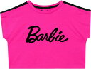 【商品名】Barbie バービーガールズクロップTシャツBarbie Girls Crop T-Shirt【商品説明】・Pull On closure ・Kids Barbie T-Shirt ・In shocking pink this Barbie tee has the iconic Barbie logo written on the front with tapered sleeves ・This Barbie top will be sure to brighten up any outfit ・Add a touch of pink to your dolls collection ・Officially licensed Barbie merchandise