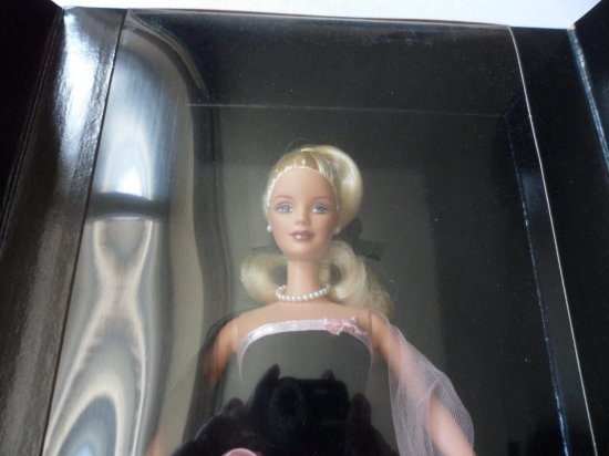 ワールドセレクトショップのBarbie Mattel 2000時代を超越したシルエットバービー｜アングル2