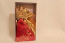 【商品名】Barbie バービー Blonde Glamous Gala Doll Avon ExclusiveBarbie Blonde Glamorous Gala Doll Avon Exclusive【商品説明】・Created exclusively for Avon by Mattel, Glamorous Gala Barbie is exquisite in her rich red, floor length, strapless satin gown embellished with gold-tone filigree flourish. ・The gown is completed by a cascading golden sash which is fixed to the bodice by a golden flower brooch set with a small red gem. ・The ensemble is completed by a faux fur stole flecked with golden accents, gold earrings, golden shoes and matching golden bag.