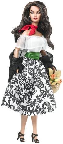 【商品名】Barbie 世界のバービー人形イタリアバービー人形Barbie Dolls of The World Italy Barbie Doll【商品説明】・Barbie Dolls of the World Collection ・Italy Barbie doll captures the spirit of Rome ・Dressed in beautiful peasant blouse and skirt ・Accented with a green sash, fringe shawl, red scarf, hoop earrings, and a basket with flowers ・For the adult collector