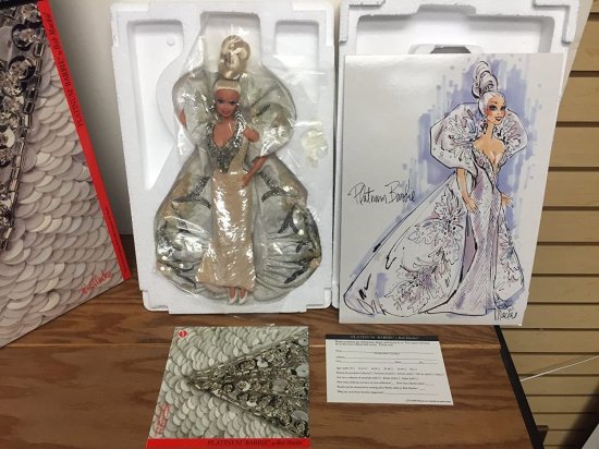 Barbie バービープラチナボブマッキー2703時代を超越した宝物マテル1991ミブ