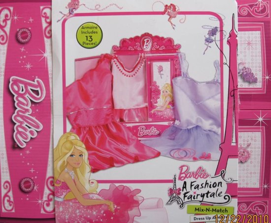 Barbie バービーファッションのおとぎ話ミックスnマッチドレスアップアーモアトランクW 13チャイルドサイズ4-6xピース（2009）