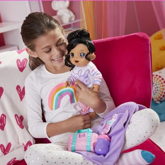 Baby alive ベビーアライブ 赤ちゃん 人形 バニー スリープオーバー ベビードール、就寝テーマの12インチドール、寝袋とバニーテーマのドールアクセサリー、