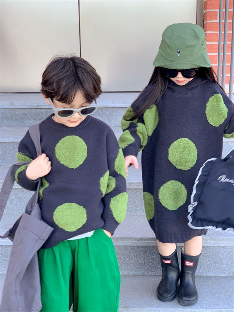 暖かい フード付き 男の子 セーター ドット柄 かわいい 姉妹 長袖 防寒 90-150cm プレゼント 兄妹ペアルック ブラック 可愛い 女の子 オシャレ 兄弟 ベージュ ベビー ニット 韓国子供服 セーターワンピース こども 旅行 秋冬 兄妹お揃い 3