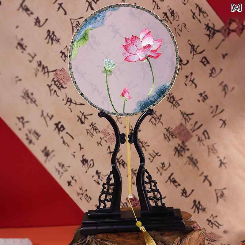 うちわ 団扇 両面刺繍 布 竹骨 円形 古風 花柄 梅花柄 牡丹柄 紫牡丹 煙雨梅花 迎春花 金牡丹 夏 かわいい おしゃれ 普段使い イベント 旅行 室内 外出 蝶柄 猫柄 鳳凰柄