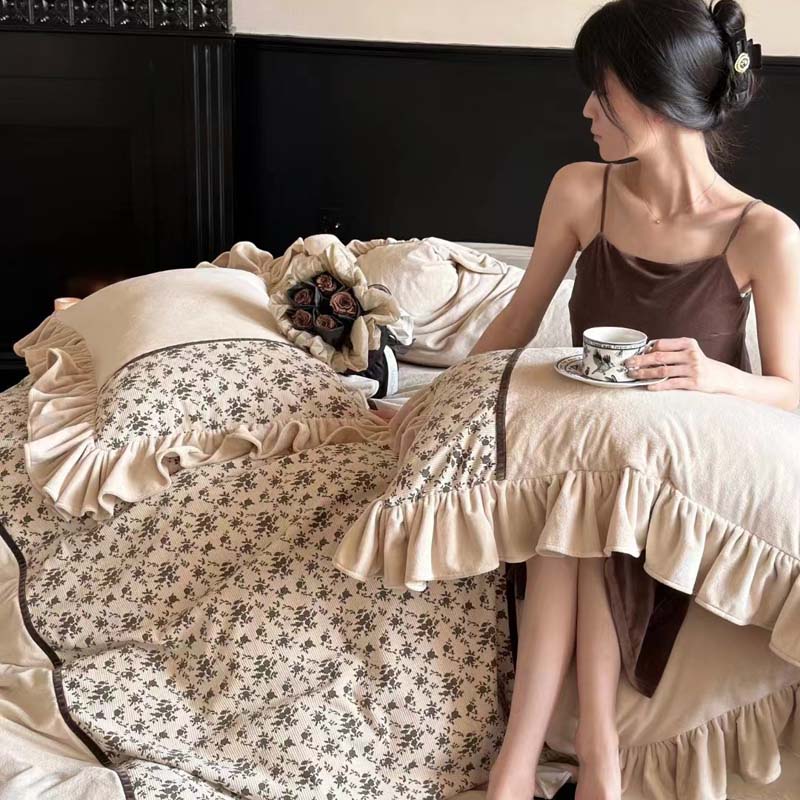 カラー ベージュ 素材/材質 ポリエステル シーズンいい肌触り 手触りも良く肌に触れるとスベスベで気持ちいいで、毎日快適に眠れて、秋・冬お使いいただけます。 セット内容 フラットシーツタイプ 1.5m：200*230cm布団カバー*1、24...