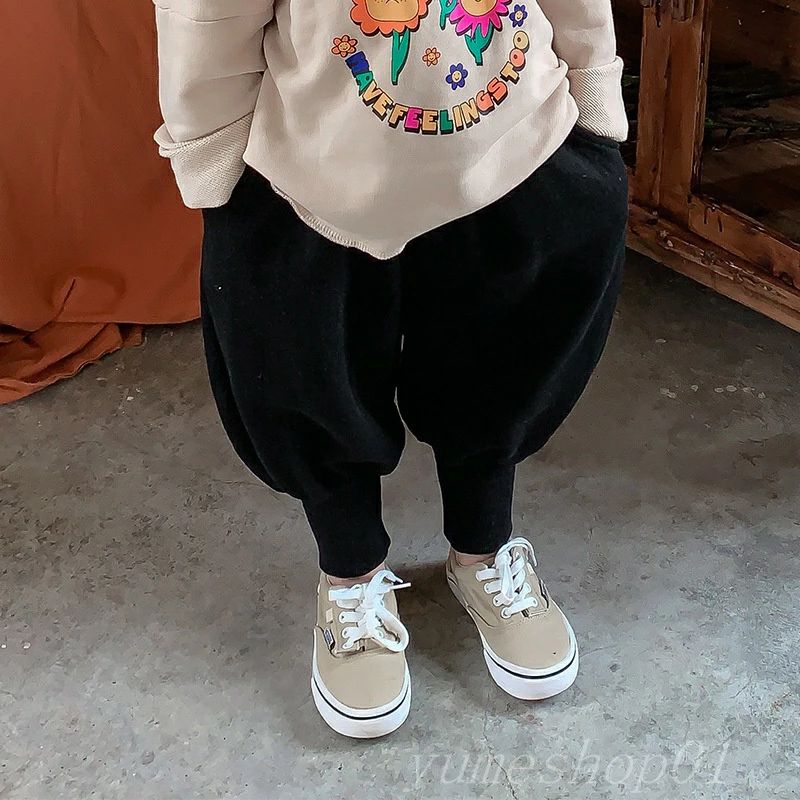 【15%offクーポン配布中！ 子供の秋のニットのスポツズボンの男性と女性の赤ちゃんのぷっくりとしたランタンのズボの足首のズボ