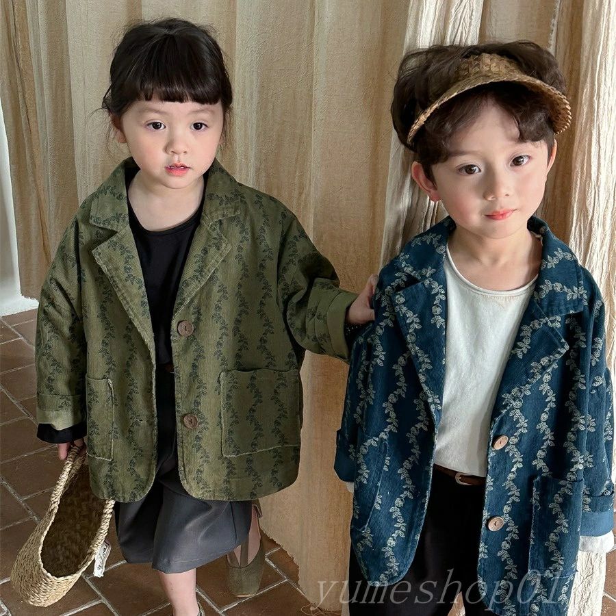 【15%offクーポン配布中！ 子供の春のコーデュロイの花のジャケットの男女の赤ちゃんの森系のリトロなスツの上着