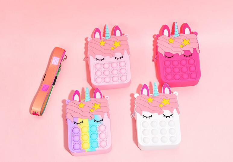 プッシュポップ バッグ スクイーズ玩具 おもちゃ 小銭入れ 斜めがけバッグ 知育玩具 プッシュポップバブル ポップイット 欧米 ストレス解消グッズ 減圧グッズ シリコン カラフル ギフト ユニコーン ふたご 双子 worldtwins-10000190 World Twins サンプル画像2
