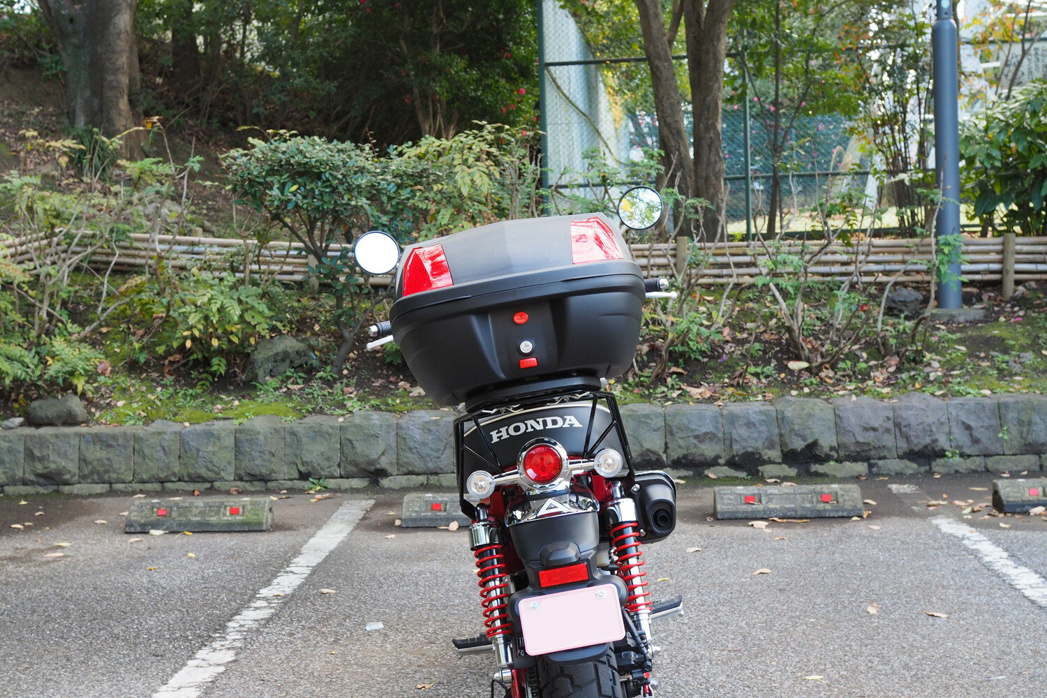 楽天市場 モンキー125用リアキャリア 32リッターリアボックスセット バイクパーツのワールドウォーク
