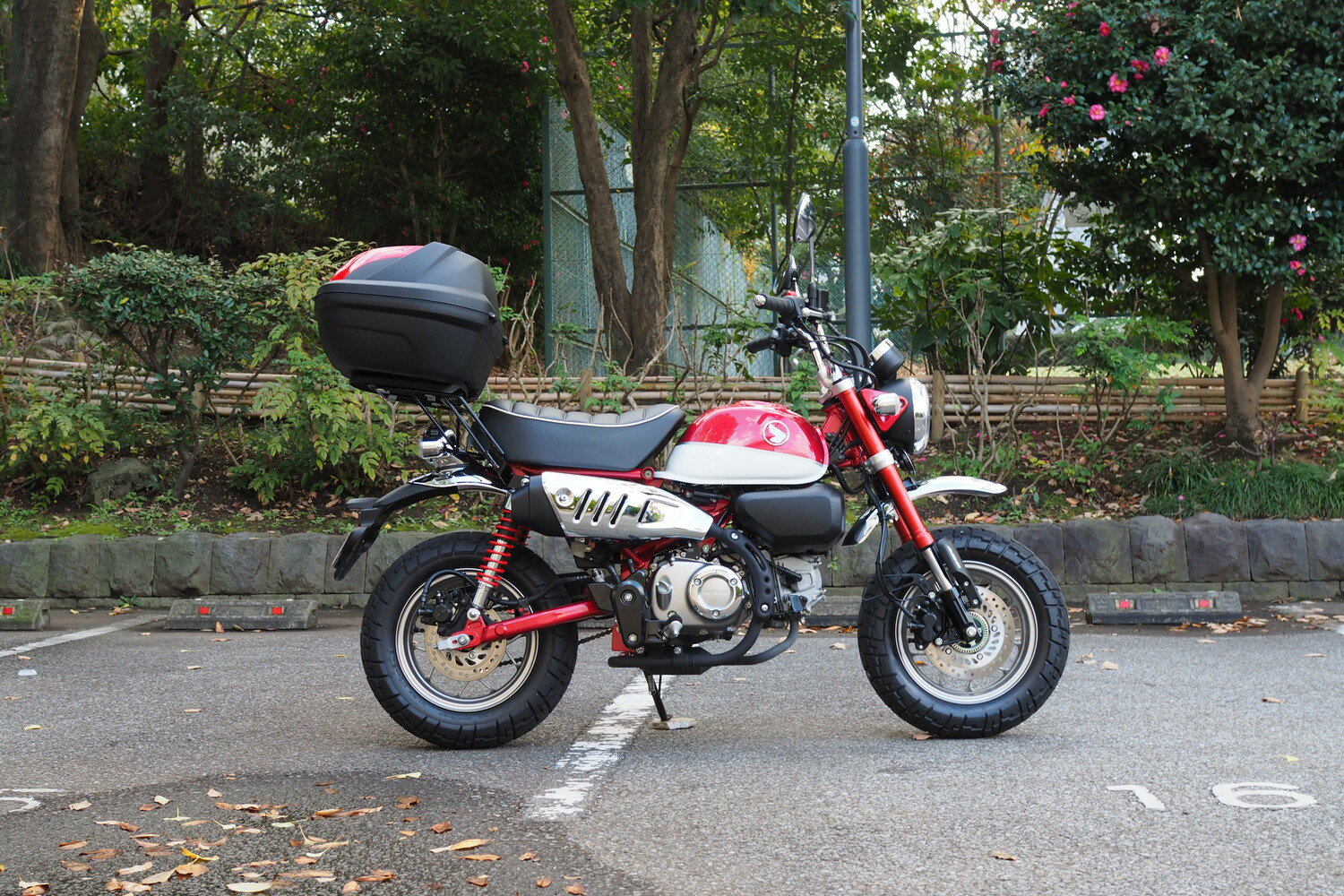 楽天市場 モンキー125用リアキャリア 48リッターリアボックスセット バイクパーツのワールドウォーク
