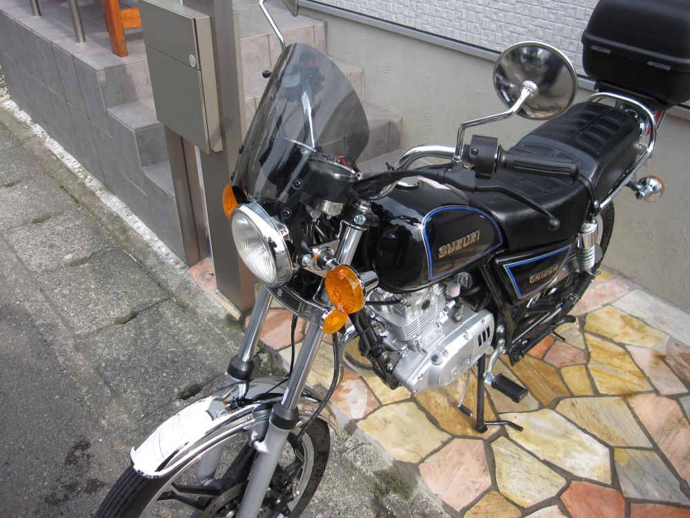  GN125 汎用ウインドスクリーン ミニカウル 風防 クリア スモーク