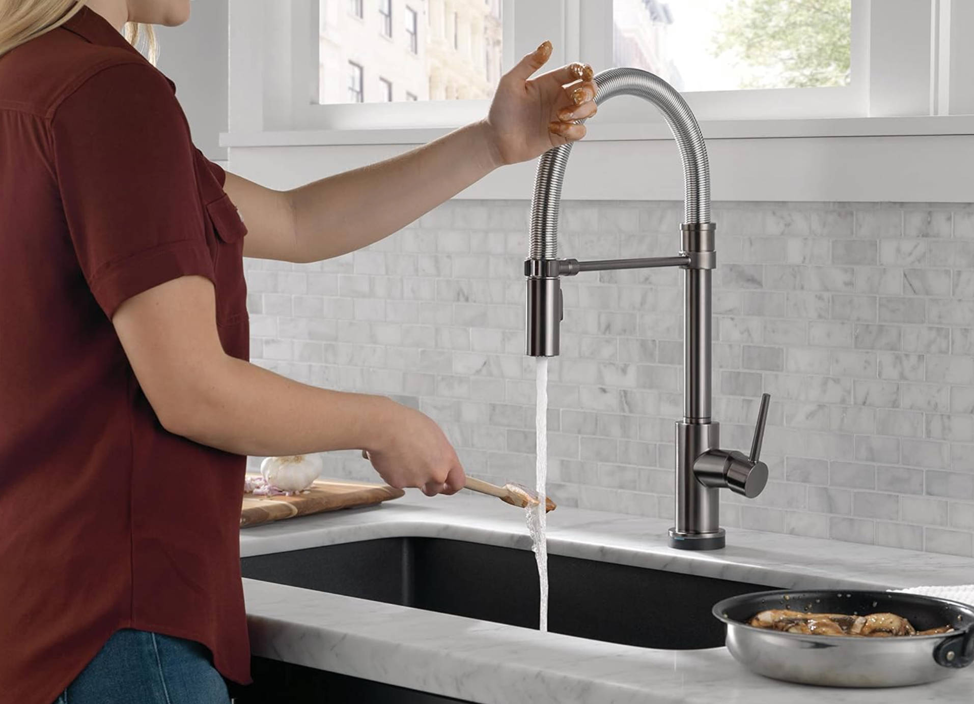 Delta　Trinsic Pro タッチ タッチ式 シャワー水栓9659T-KS-DST