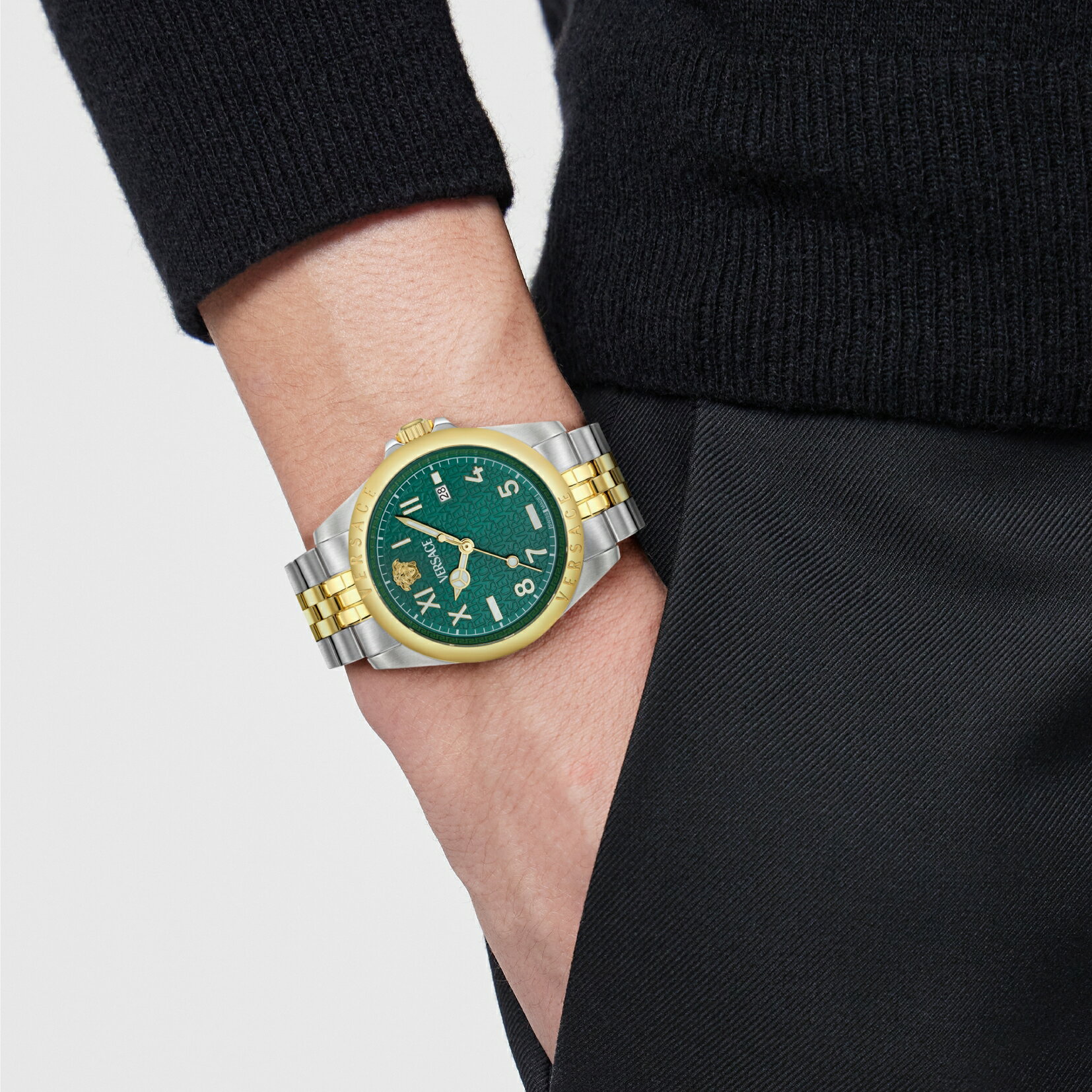 【レビュー特典あり】【正規販売店】VERSACE ヴェルサーチェANTEO クォーツ メンズ グリーン VE9H00524 時計 腕時計 ブランド