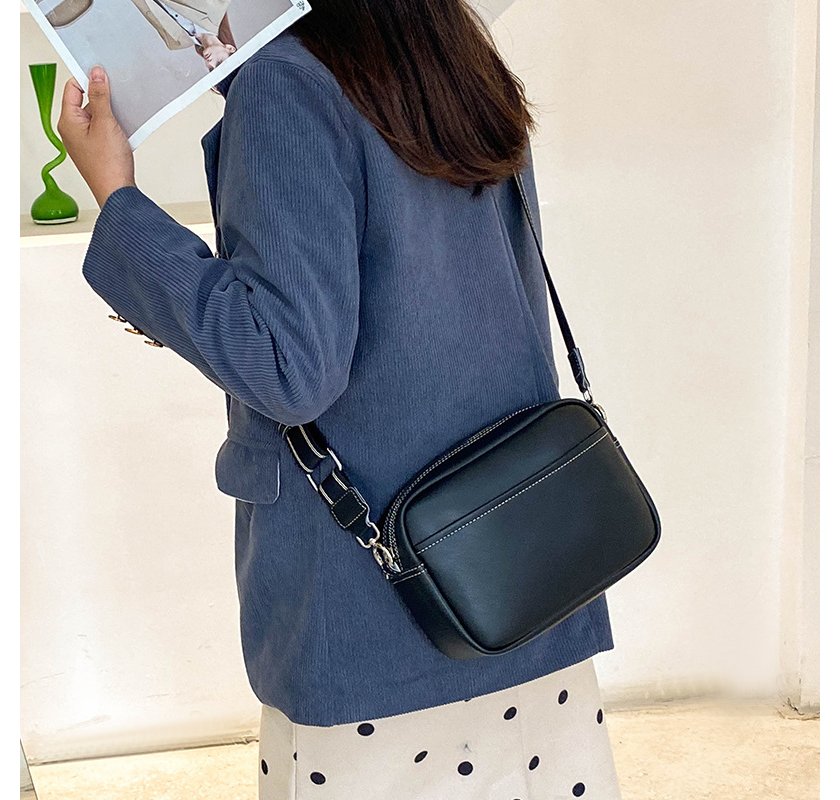 ショルダーバッグ レディース 斜めがけバッグ ポシェット 肩掛け 小さめ コンパクト 多機能 シンプル おしゃれ かわいい ウォレットバッグ 仕分け ポケット たくさん