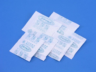 乾燥剤 食品用 ドライカル 100gL (150個) お菓子 カメラ 電化製品 石灰乾燥剤 DRYCAL 業務用 ラッピング用品
