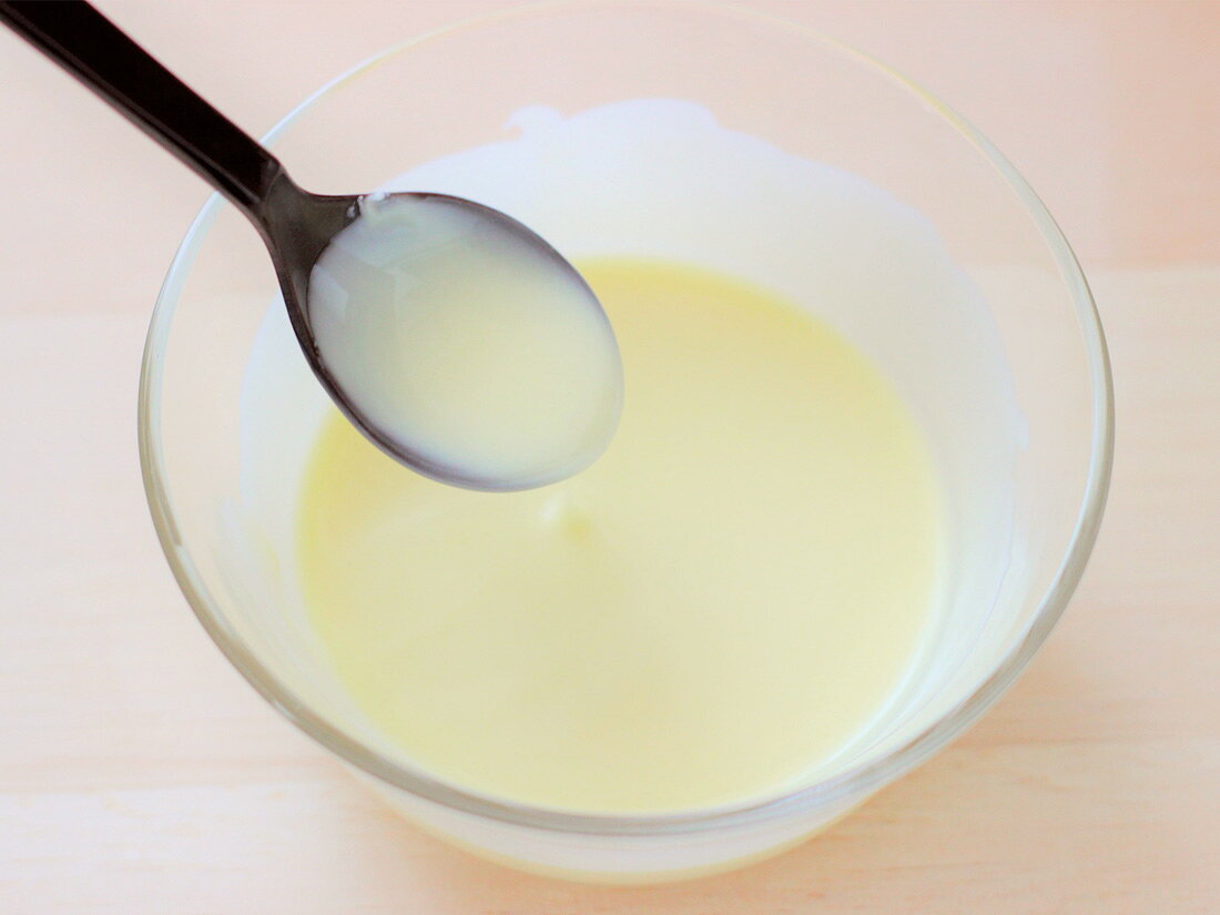 手作り 材料 手作り 【 ルセーラ ホワイトチョコ （コーティング用） 300g 】 製菓用チョコレート 大袋 チョコ菓子 材料 菓子材料 製菓材料 トッピング デコレーション パン パン材料 お菓子 洋菓子▲【夏季クール便】
