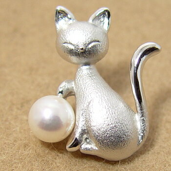 あこや真珠 パールブローチ ≪手まり猫≫ ホワイト系 6.5-7.0mm BBB シルバー(silver) ピンブローチ 【受注発注品】[n5]（猫好き ネコプレゼント ギフトに） アクセサリー