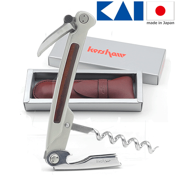 商品詳細サイズ (mm)：長さ117素材：N/A容量：63g梱包形態：箱入り原産国：日本※メーカー都合により仕様や生産地が一部変更される場合がございます。日本随一の刃物メーカー貝印が生みだしたソムリエナイフ。片手でナイフをオープンできるワン...