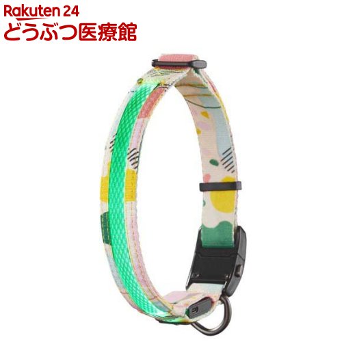 お店TOP＞ペットのお散歩用品・おしゃれ＞ドッグネス LED首輪 S アブストイエロー (1個)【ドッグネス LED首輪 S アブストイエローの商品詳細】●首輪にLEDライトが内蔵されているので、ライトを別付けする必要なし！暗い中でも愛犬の存在を周囲に知らせることができます。防水対応で雨の日のお散歩にも使えます。同じ柄のリードと揃えて使えば、お散歩がより一層楽しくなります。●2つの照明モード(1)ライトオン：グリーンライト点灯(2)フェード：グリーンライトがゆっくり点灯ー消灯を繰り返す●充電式バッテリーライトが点滅したら充電の合図。約1時間の充電で、約1時間使用可能。(※照明モードによりバッテリーの消費量が異なります)●防水・防塵対応(IP67)晴れの日も雨の日も、いつでも使える●超軽量バックルバックルは超軽量かつワンプッシュで着脱が可能●強い引張力に耐える緻密に織られた強力なベルトを採用●DOGNESS(ドッグネス)は、「Simplify Pet Lifestyle-ペットのライフスタイルをよりシンプルに」をスローガンに、美しく快適で、ペットの安全と飼い主の安心を確保するように設計された高品質の製品を提供しているブランドです。製品の様々な部分に耐久性が高いパーツが使われています。【規格概要】材質：ポリエステル、アルミニウム【ブランド】ドッグネス【発売元、製造元、輸入元又は販売元】ルークランリニューアルに伴い、パッケージ・内容等予告なく変更する場合がございます。予めご了承ください。・JAN：843775119764ルークラン267-0067 千葉市緑区あすみが丘東1-13-12043-205-1024広告文責：楽天グループ株式会社電話：050-5306-1825