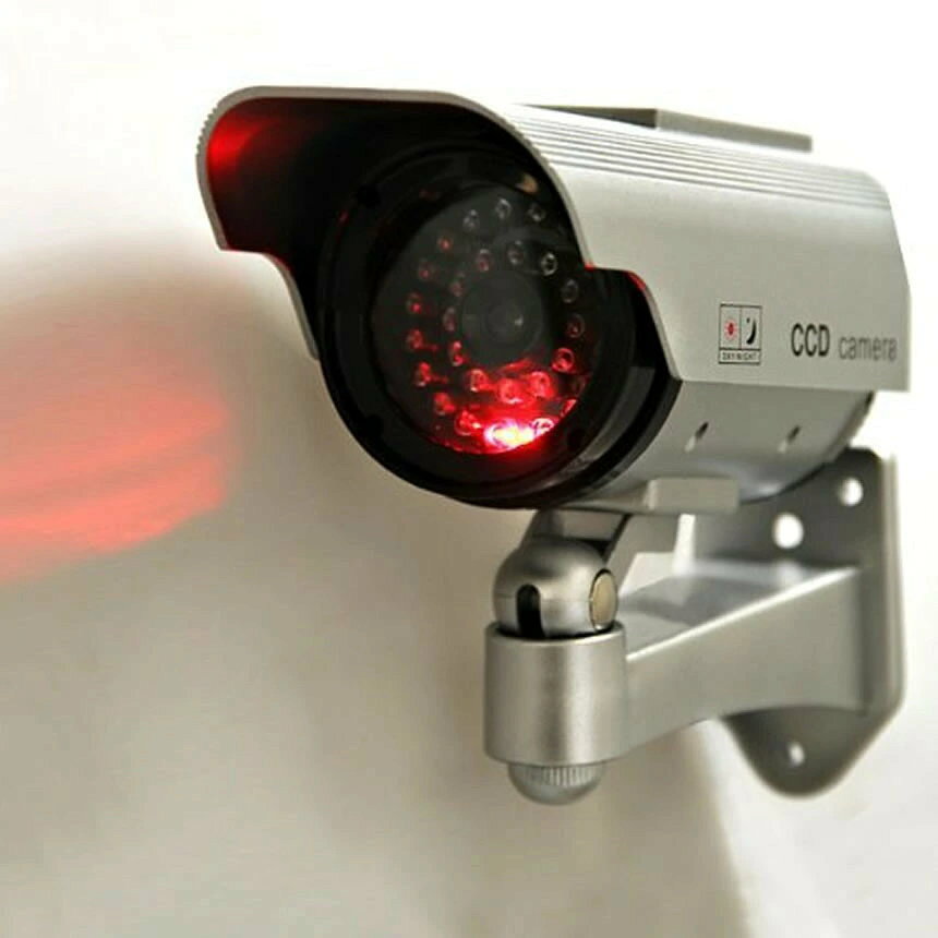 ダミー 監視 カメラ ソーラー 給電 防犯防犯カメラ アイボリー LEDライトが自動で発光 防犯 抑止力 屋外 屋内 SOLAC x-100-10026137 X-100ストア サンプル画像3