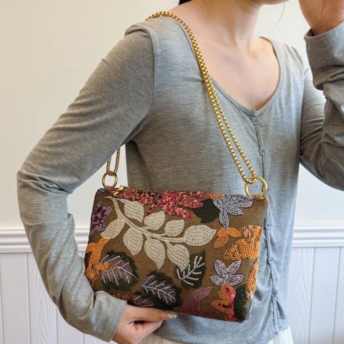 乐天商城 - レディース バッグ ショルダーバッグ クラッチバッグ 刺繍 花柄 ゴールドチェーン 2WAY パーティー 結婚式 披露宴 お呼ばれ デイリー カジュアル ポリエステル×金属 軽量 30×18cm おしゃれ 個性的