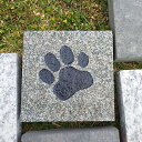 1面バーナーピンコロ クウォーター犬の足形入りサイズ:縦9cm×横9cm×高2.5cm重さ:0.6kgカラー:【ホワイト】・【グリーン】・【ブラック】