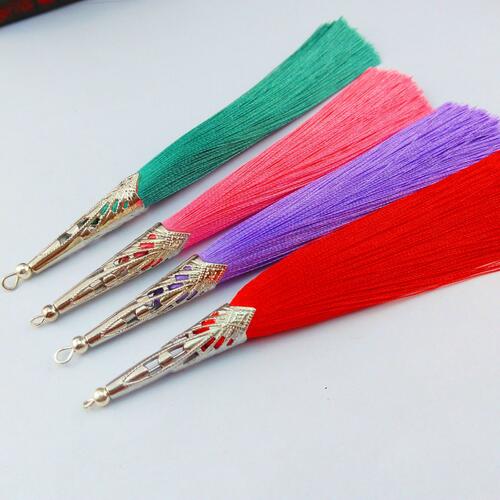 銀色合金チベット風帽子付き中国結用フリンジ　diyパーツ　タッセル　全長13cm